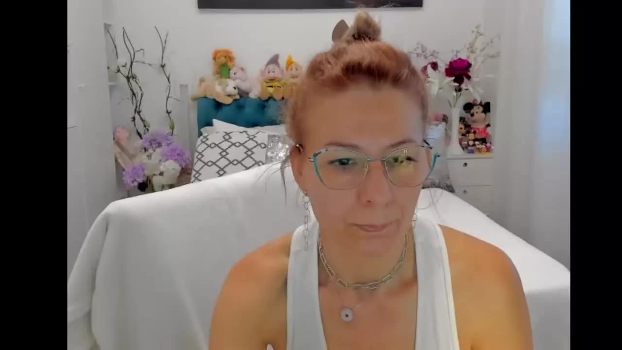 SalomeJade on Streamray 