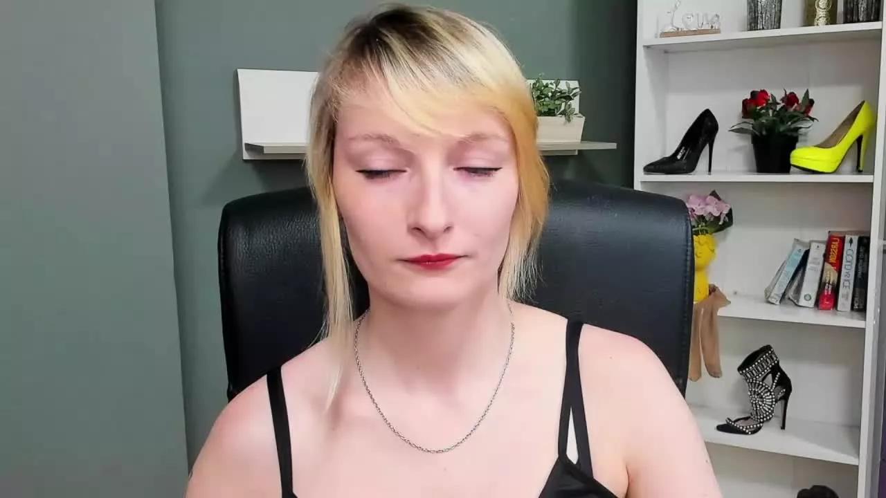 TeaseBlair on Streamray 