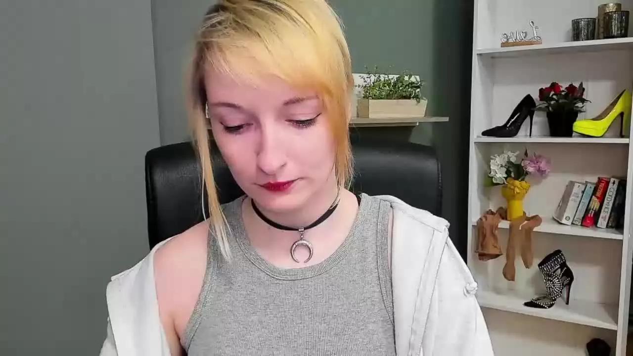 TeaseBlair on Streamray 