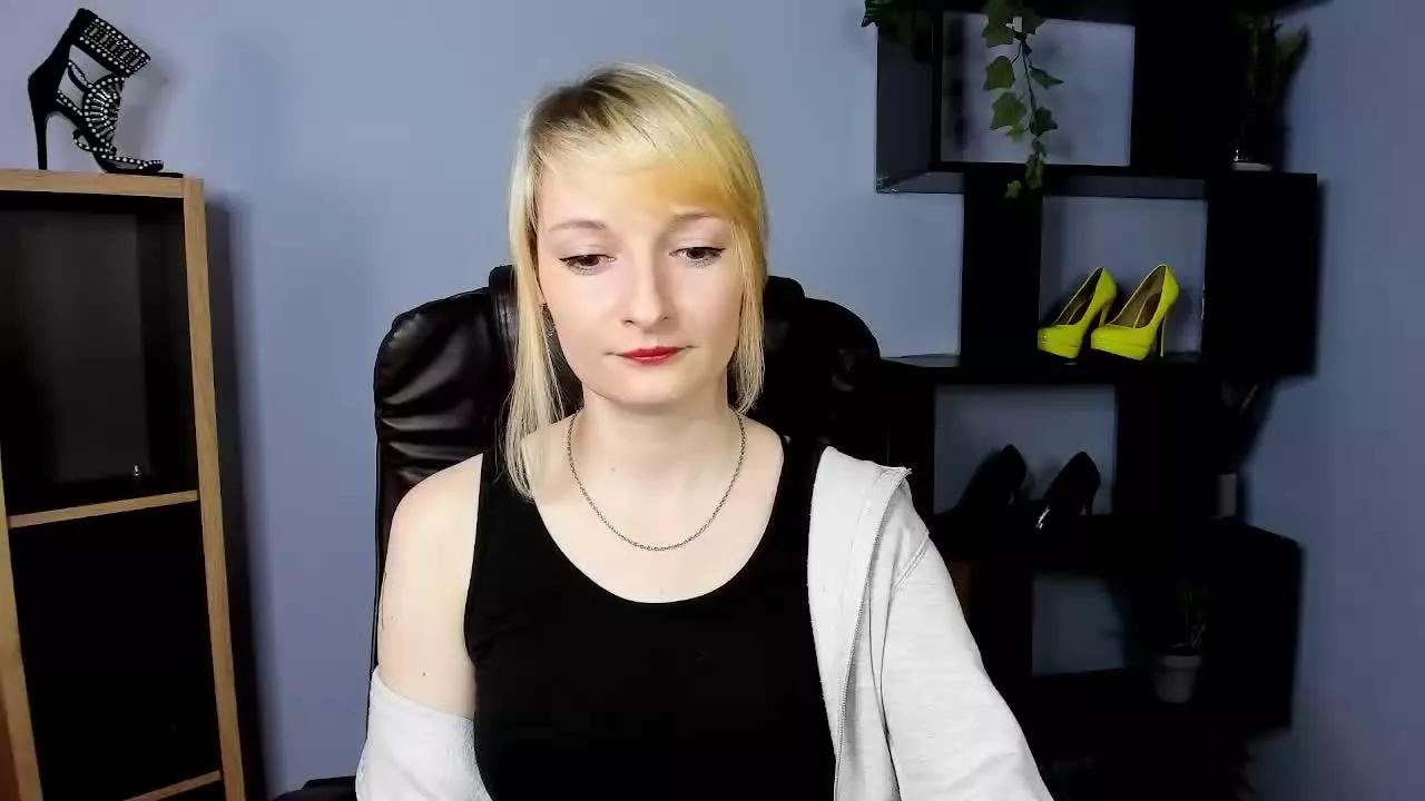 TeaseBlair on Streamray 
