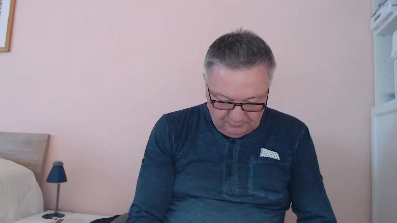 YOU6me on Streamray 