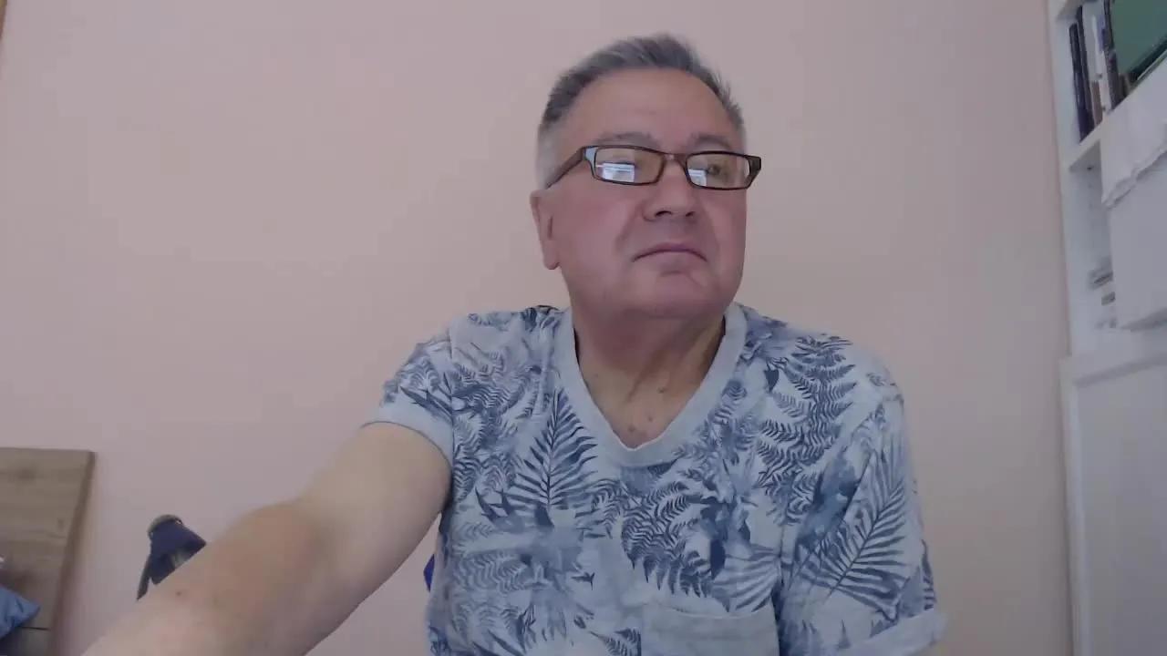 YOU6me on Streamray 
