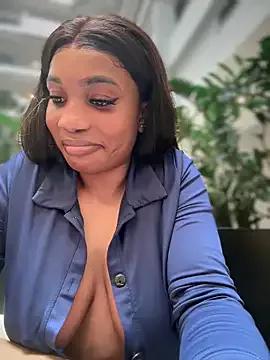 __Nessa__ on StripChat 