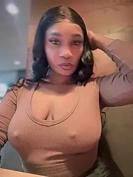 __Nessa__ on StripChat 