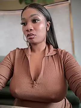 __Nessa__ on StripChat 