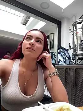 _RedFoxxx_ on StripChat 