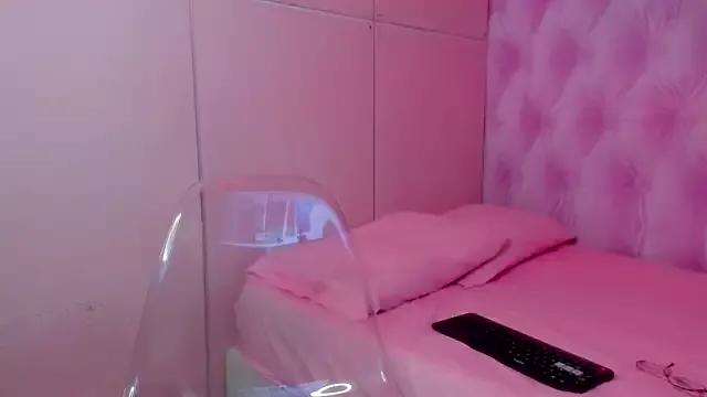 _Tinawhite on StripChat 