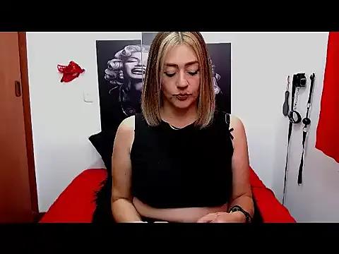 angellyhorny from StripChat is Freechat