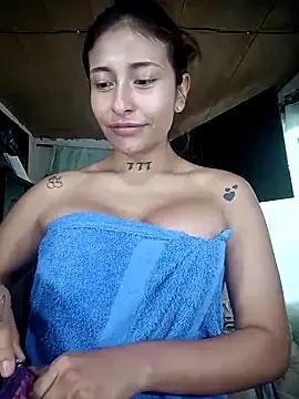 AnnieCouperr