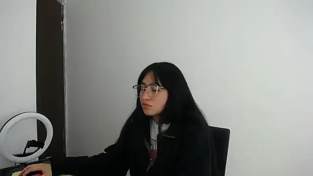 Arielle_lov — SEXY NAKED DANCE