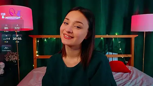 BarbaraGreen — Show  boobs