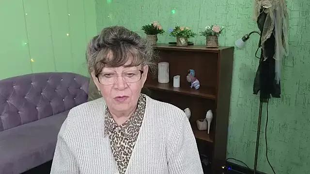 Betty_Brick on StripChat 