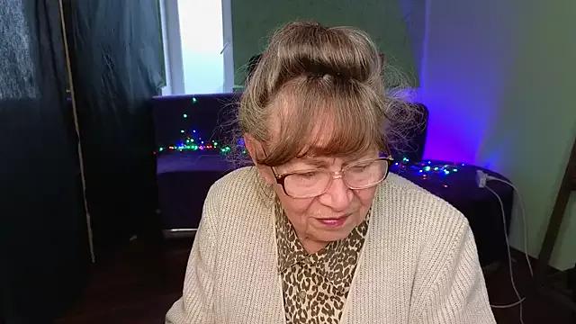 Betty_Brick on StripChat 