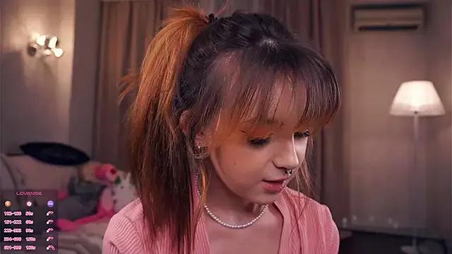 DevonaBucher on StripChat 