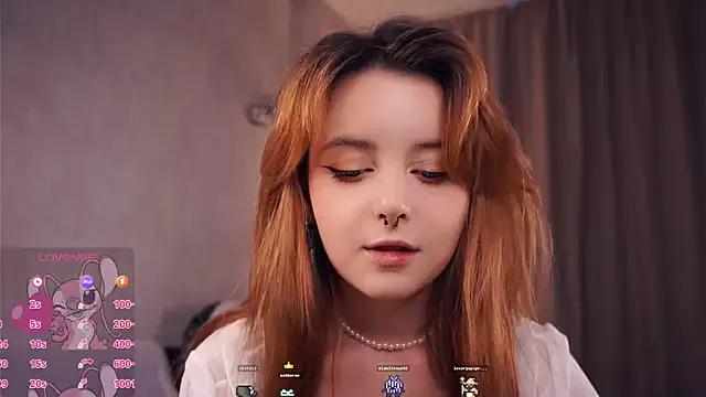 DevonaBucher on StripChat 