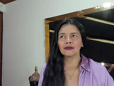 DianaOchoa_ on StripChat 