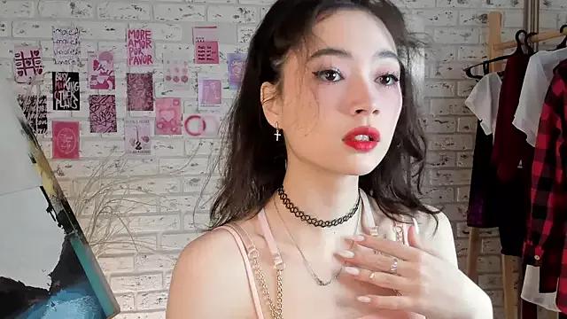 ErlinaHaines on StripChat 