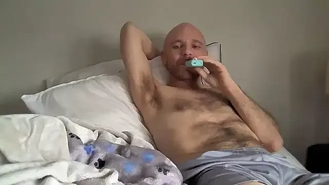 FrankieFuckMe — 2000 tokens