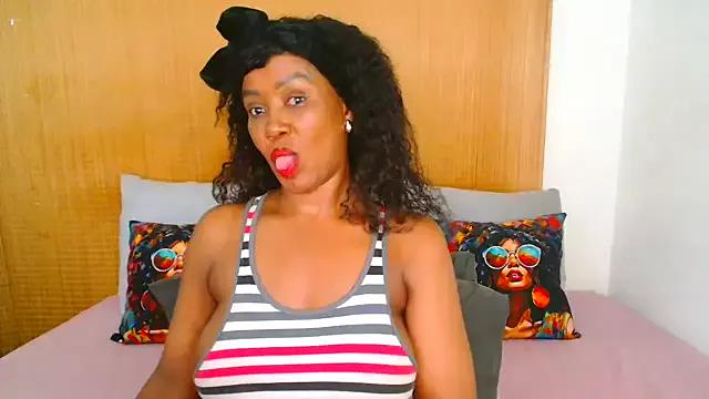 GAGGINGQUEENX on StripChat 