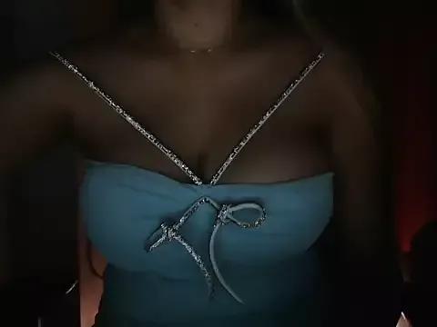 GlamorousQueen on StripChat 