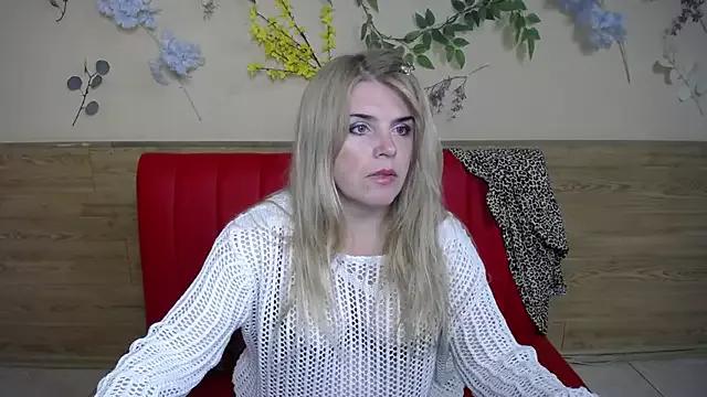 Julya_Barbi on StripChat 