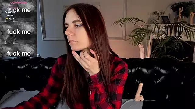 Kelly_Woods on StripChat 
