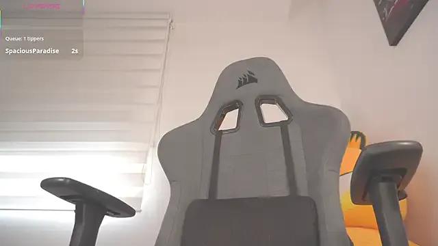 little-eli from StripChat is Freechat