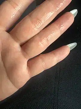 May-Squirt — Naked and squirt  on the public