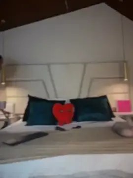 StripChat Miss_ary is Freechat Miss_ary — SPREAD ASS IN DOGGY STYLE