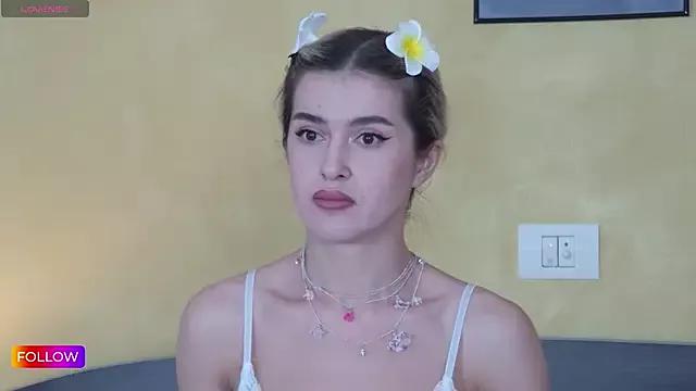 Sarah-Hart on StripChat 