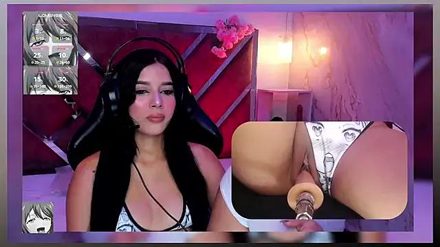 SweetieCloe_ from StripChat is Freechat
