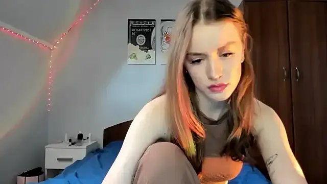 StripChat tinyglow is Freechat tinyglow — Freechat on StripChat