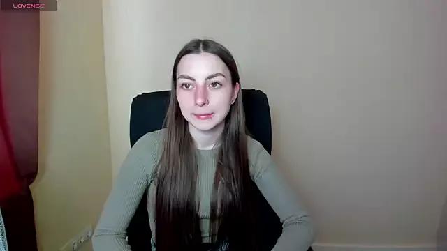 WoowSara from StripChat is Freechat