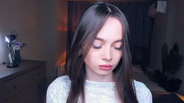 YvonneRobes — Freechat on StripChat